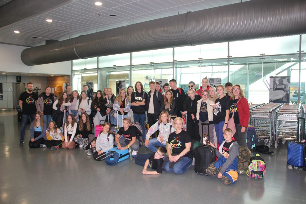 UCZNIOWIE SZKOŁY POLSKIEJ W IRLANDII NA WYCIECZCE W POLSCE W RAMACH PROJEKTU „POZNAJ POLSKĘ – KRAJ RODZINNY”